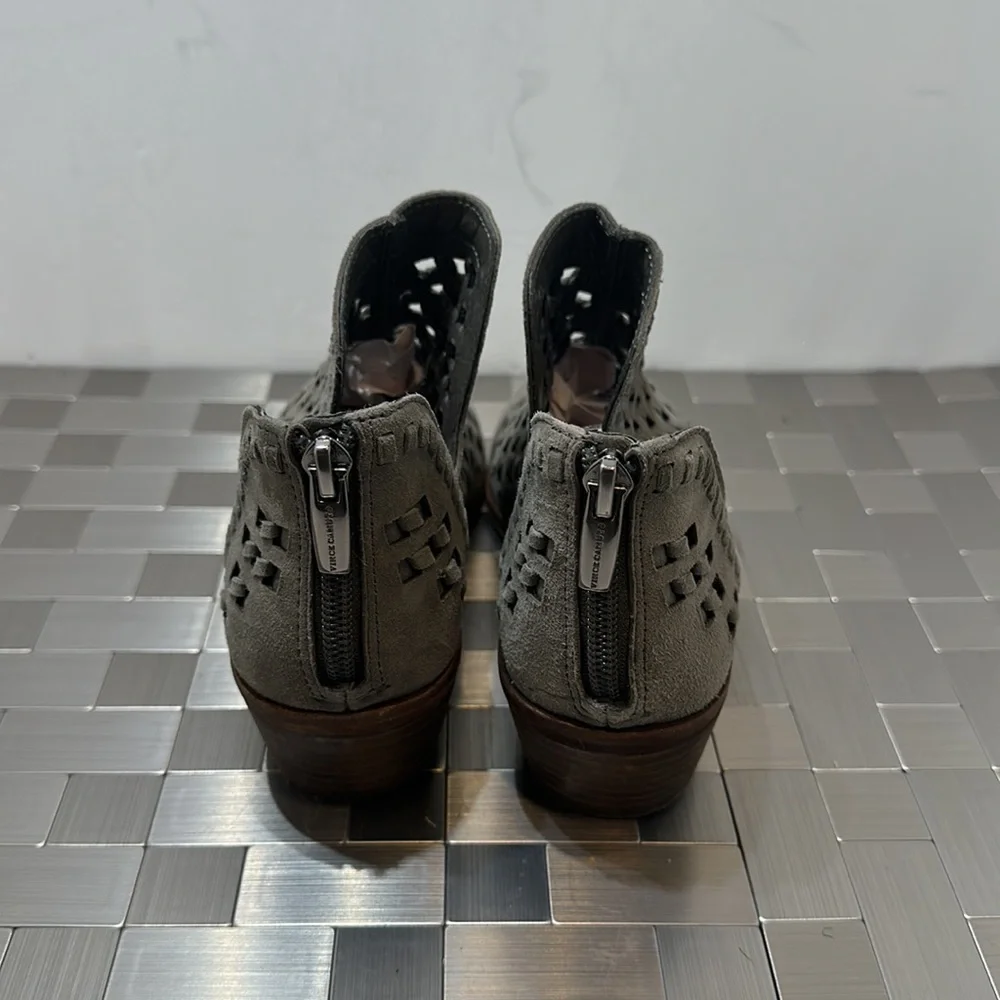 Vince‎ Camuto #299